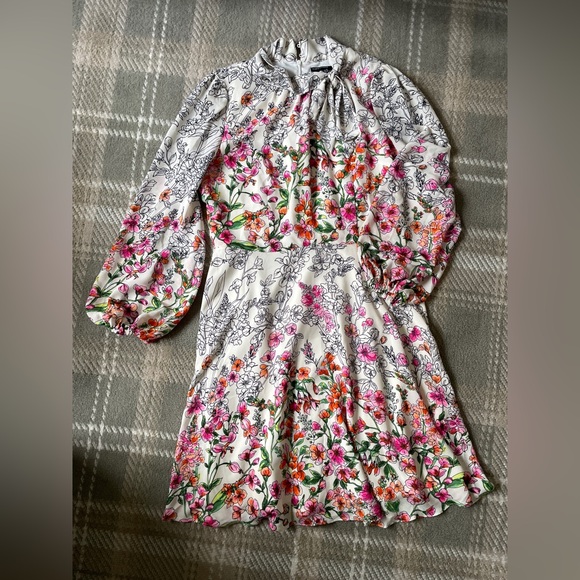 Maggy London mock neck tie floral dress 14 - Picture 4 of 7